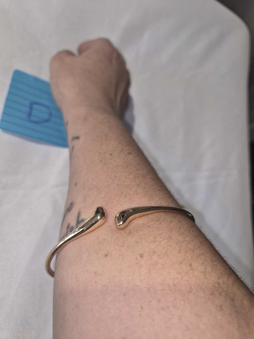 Elegant Gold Open Cuff Bracelet for Women - Minimalist Gold Finish